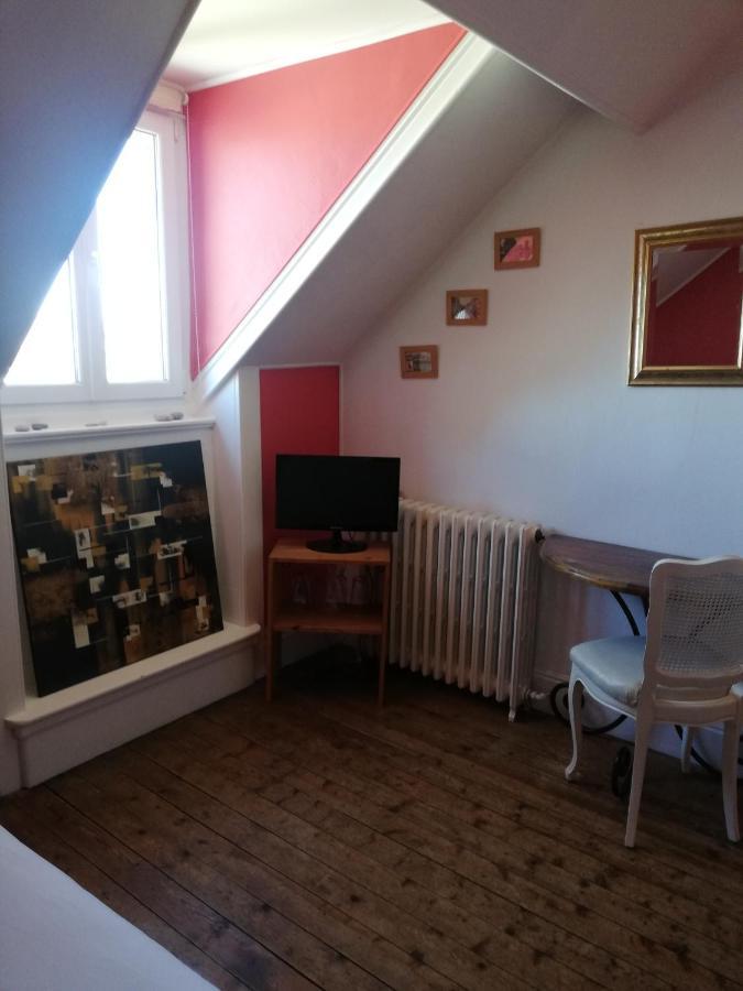 La Chambre D'Hote De Chris 瑟堡 外观 照片